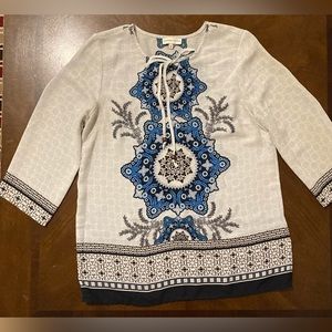 NWOT Ladies Size Small Adrienne Vittadini Blouse